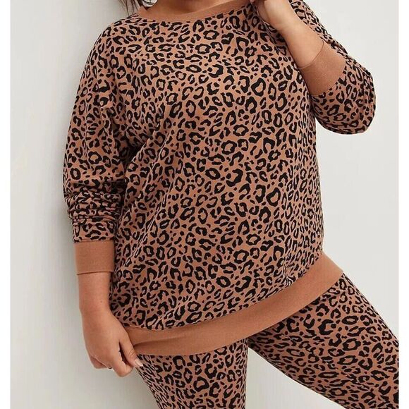 Torrid Women's Sz 4 Leopard Print Ultra Soft Fleece Raglan L/S Sweatshirt - Picture 8 of 8